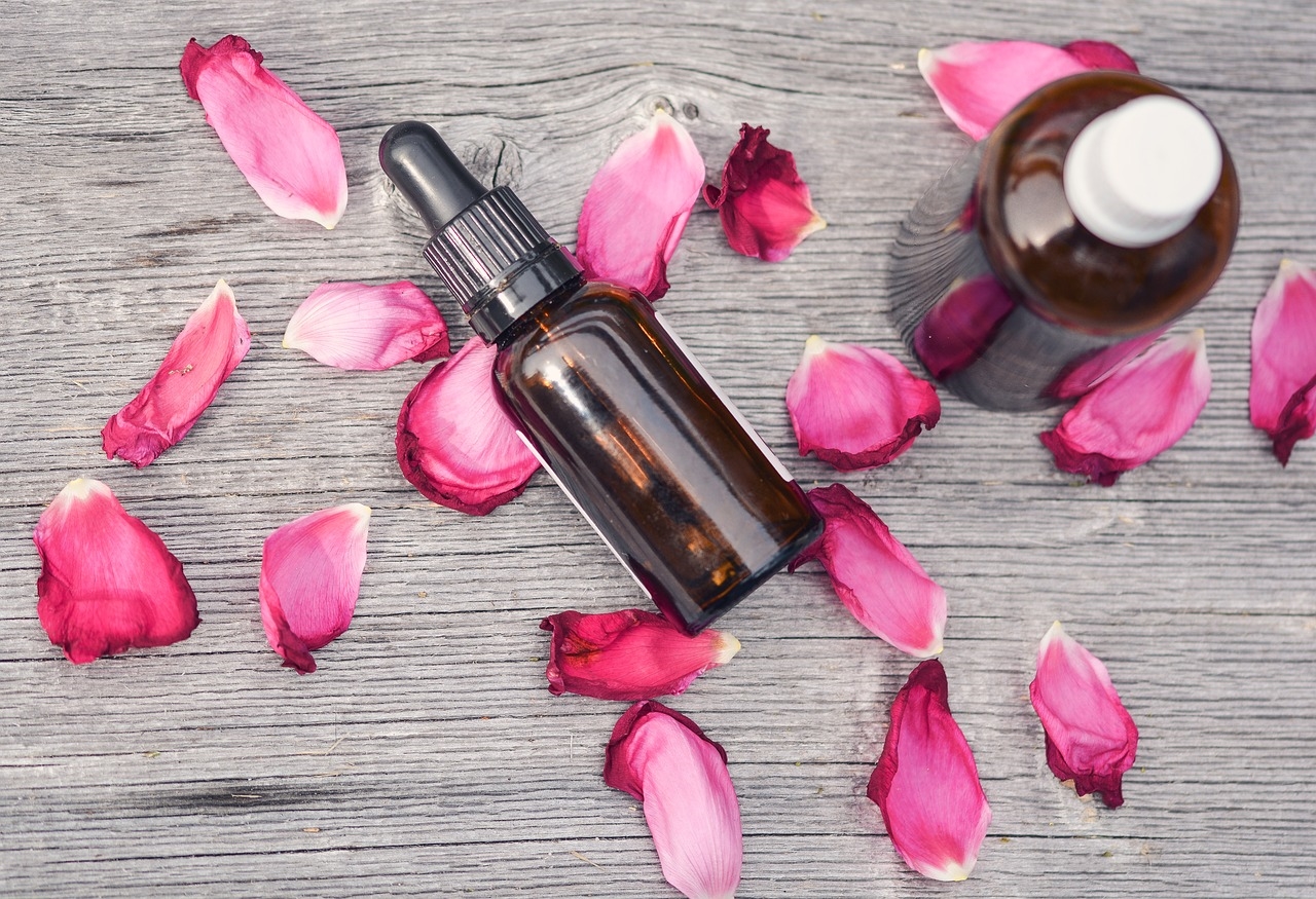 DIY Sérum « magique » anti-frisottis 2 en 1 : Définisseur de boucles et protecteur de chaleur